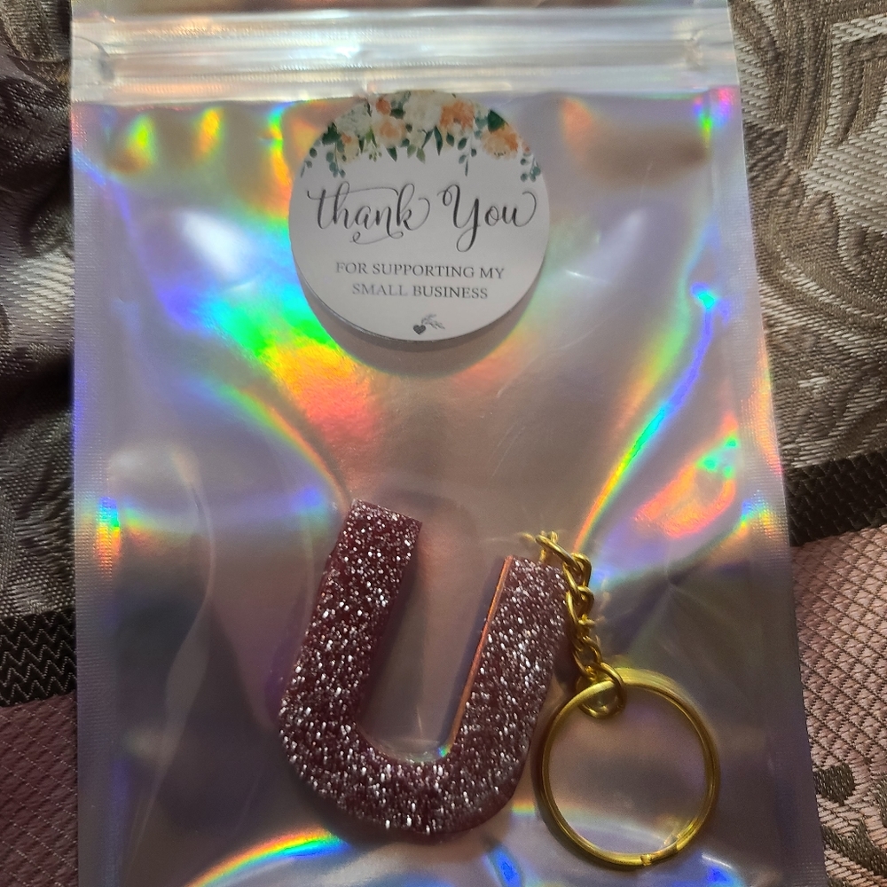 U keychain